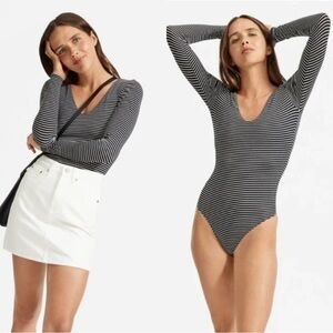 Everlane | Long-sleeved Black & White Striped VNeck Supima Cotton Bodysuit Small